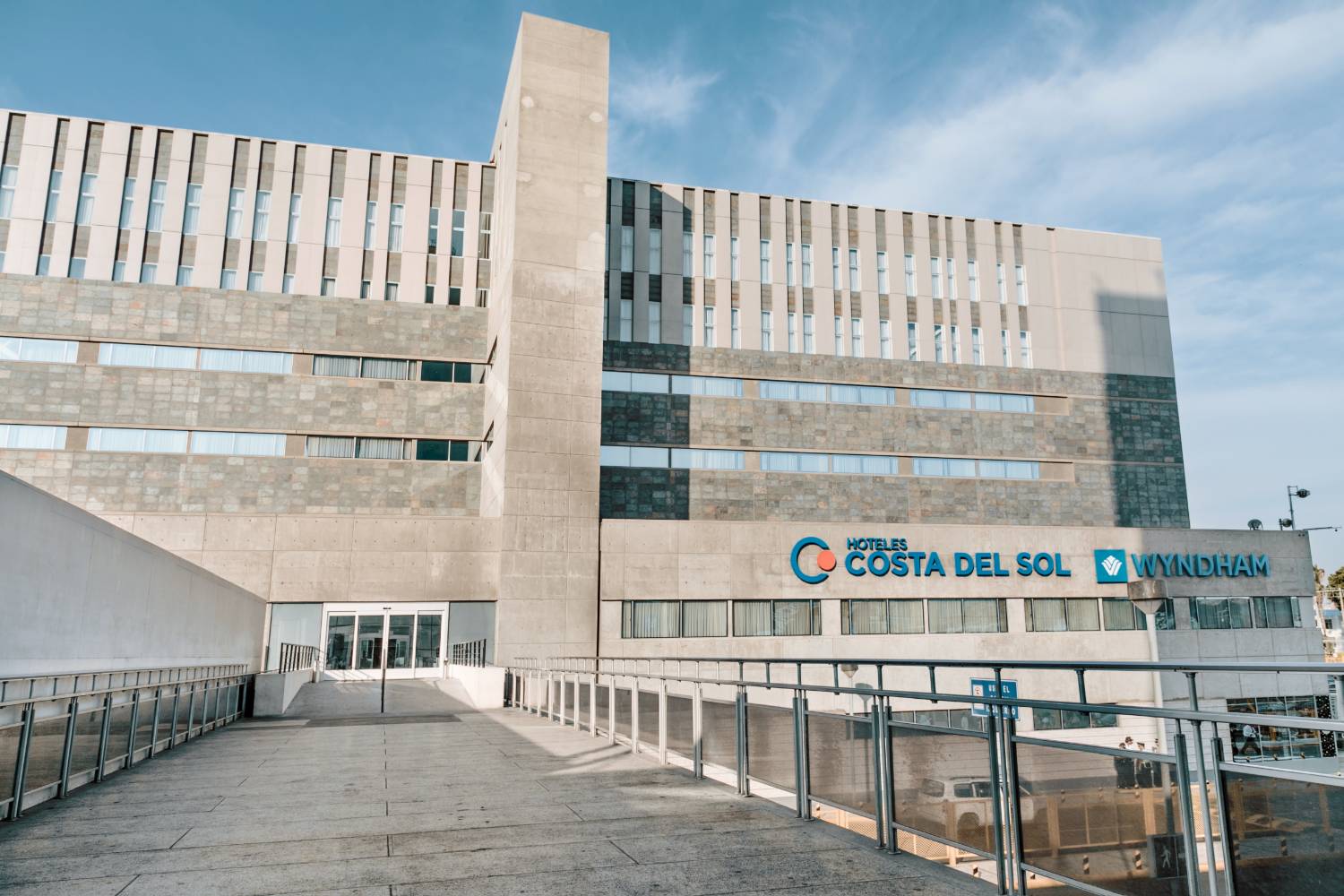 Viaja en familia, los niños se hospedan gratis